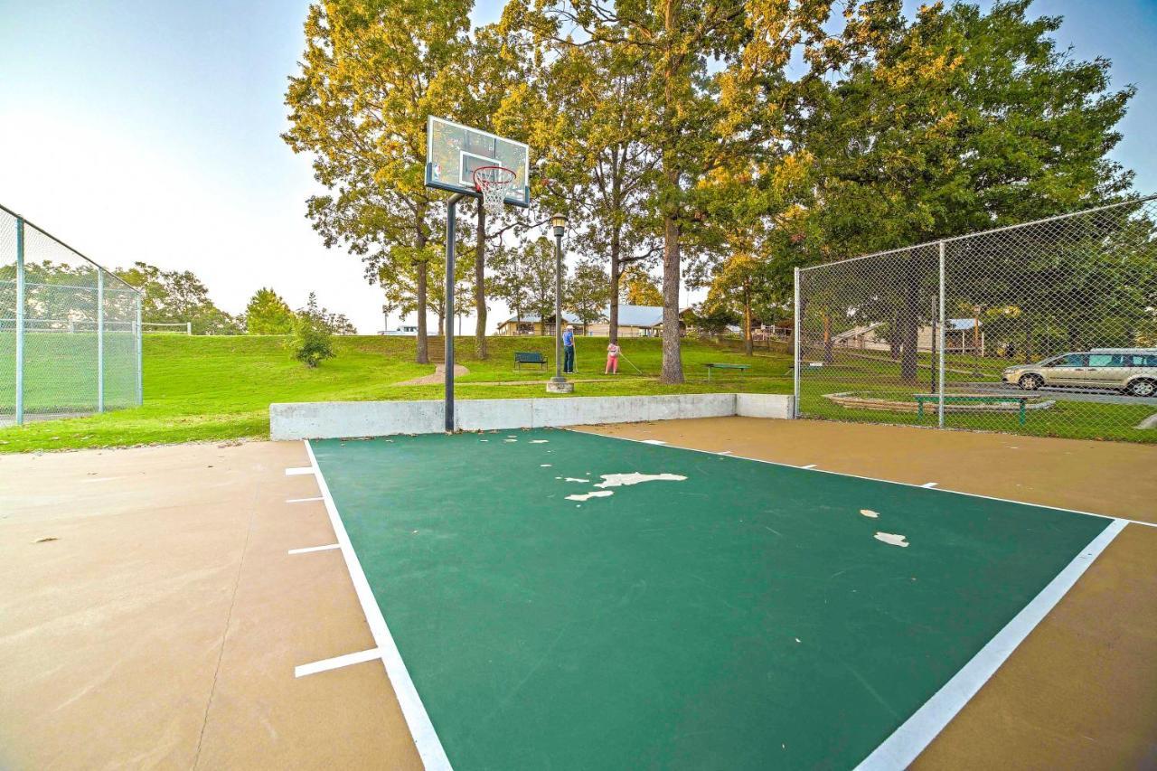 Branson Resort Condo Rental With Community Pool! エクステリア 写真